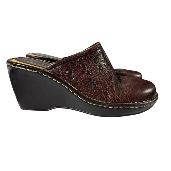 Born Women's Brown Leather Mules - Picture 3 of 8
